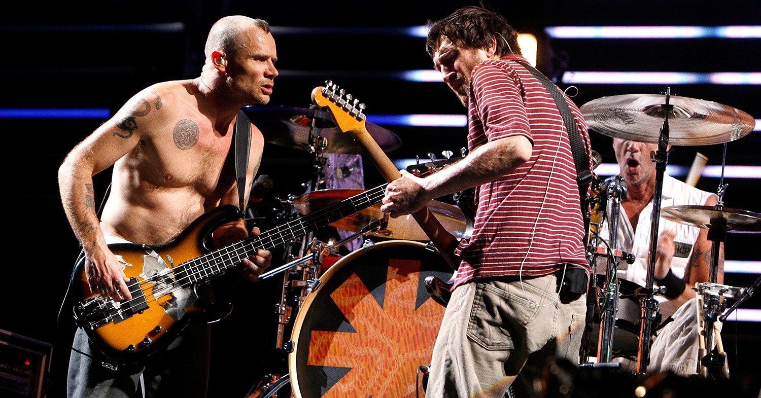 John Frusciante regresa con los Red Hot Chili Peppers
